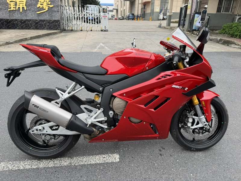 二手张雪机车820RR