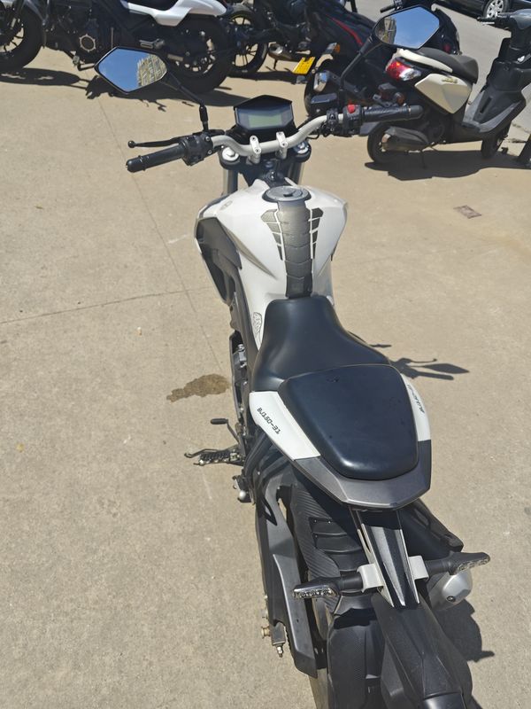 二手贝纳利小迅龙 BN150S