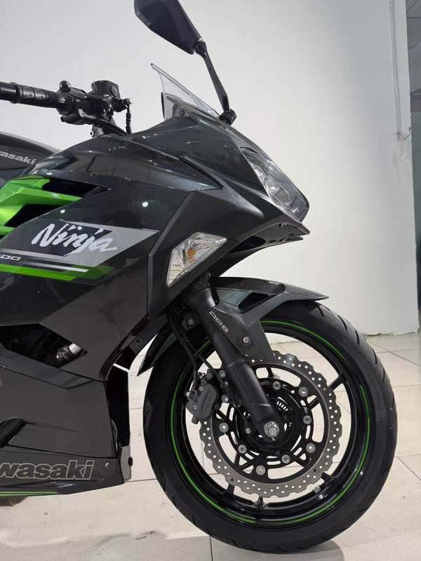 二手川崎Ninja 400