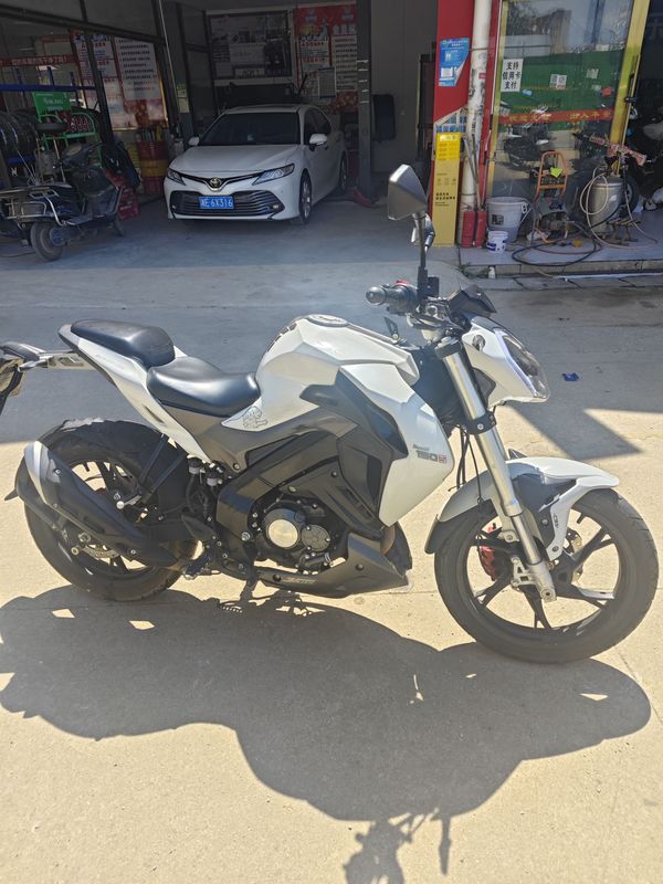 二手贝纳利小迅龙 BN150S