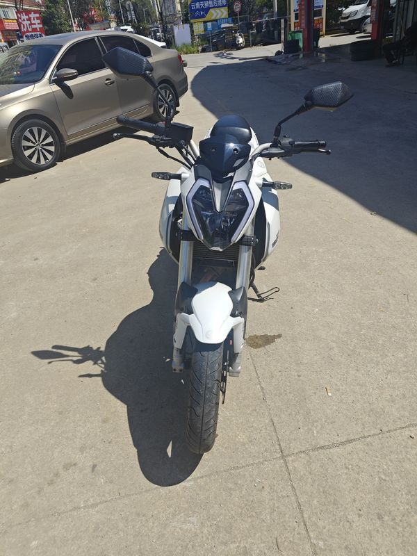 二手贝纳利小迅龙 BN150S