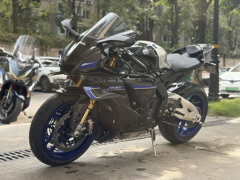 二手雅马哈YZF-R1