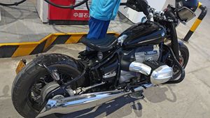 二手宝马R 18