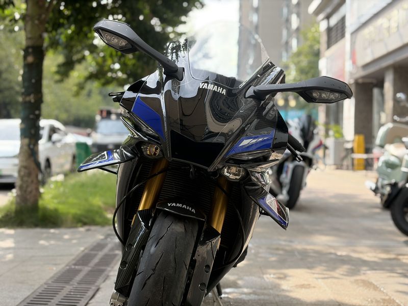 二手雅马哈YZF-R1