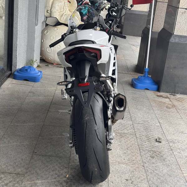 二手张雪机车820RR