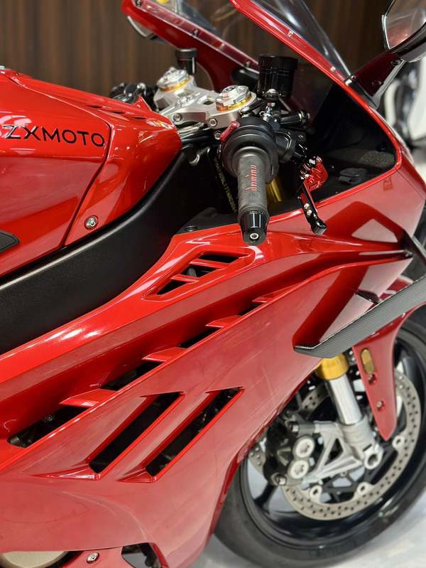 二手张雪机车820RR