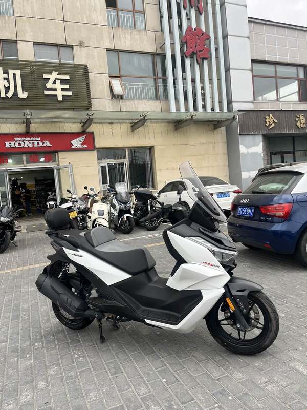 二手无极SR250GT