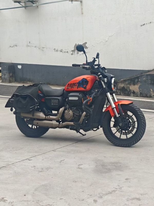 二手QJMOTOR闪300