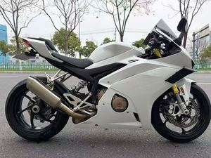 二手张雪机车500RR
