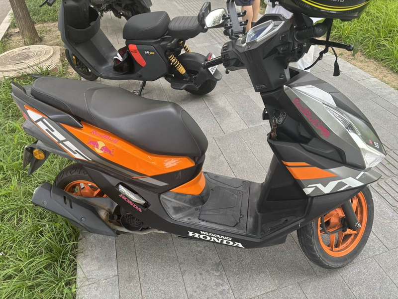 二手五羊本田NX125