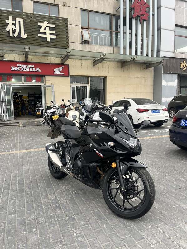 二手豪爵铃木GSX250R