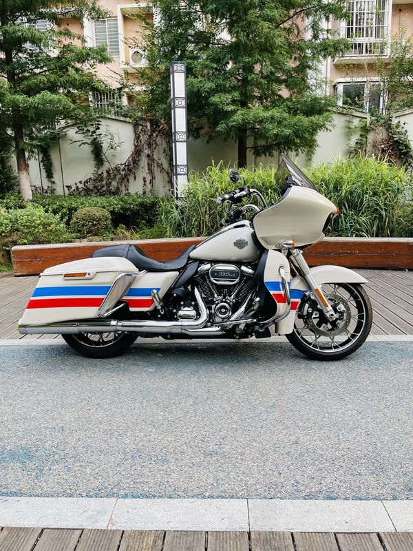 二手哈雷戴维森公路滑翔 Road Glide
