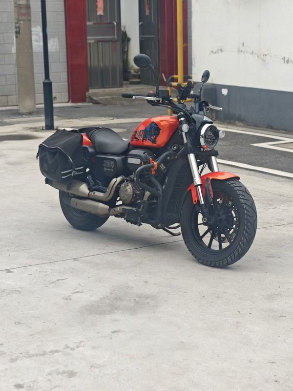 二手QJMOTOR闪300