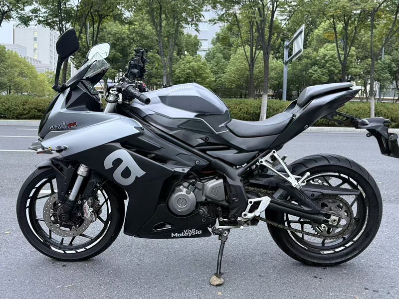 二手贝纳利龙卷风 Tornado 302R