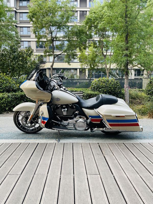 二手哈雷戴维森公路滑翔 Road Glide