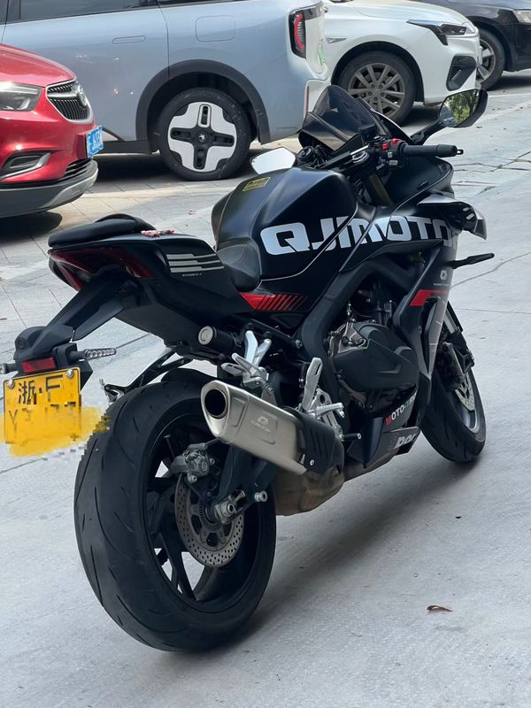 二手QJMOTOR赛800