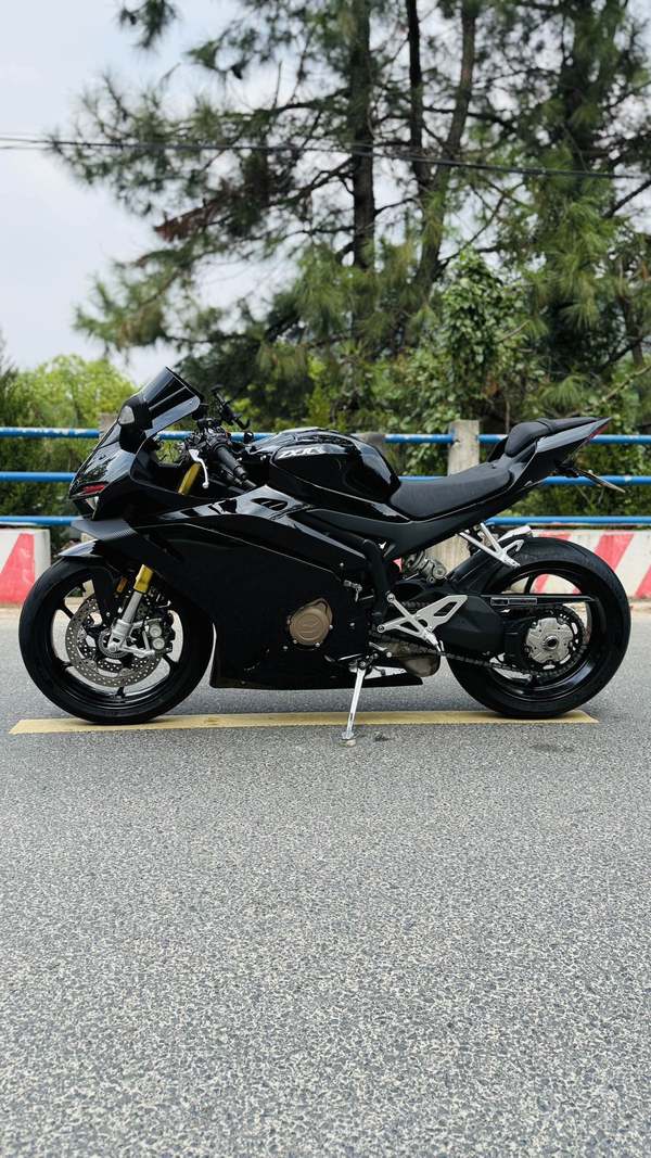 二手张雪机车500RR