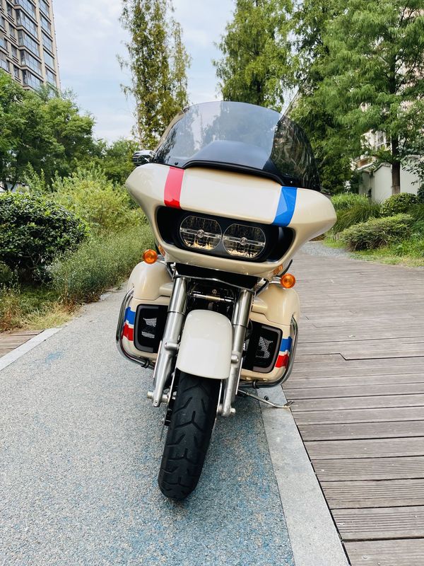 二手哈雷戴维森公路滑翔 Road Glide