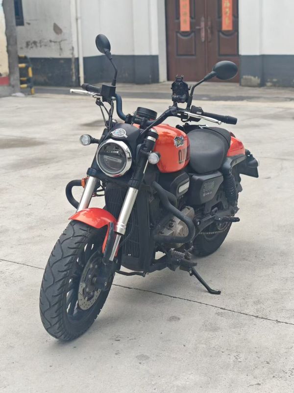 二手QJMOTOR闪300