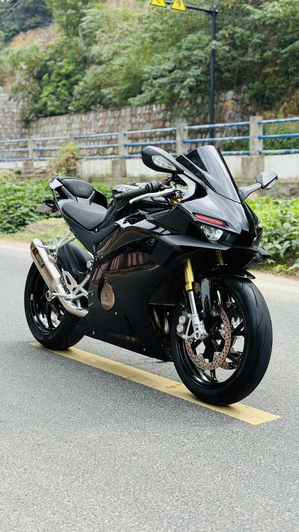 二手张雪机车500RR