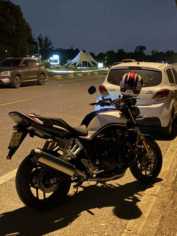 二手本田CB1300 Super Four