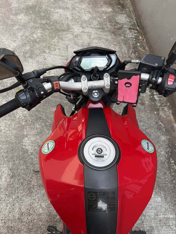 二手贝纳利红宝龙 TNT150i