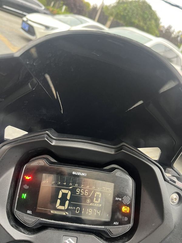 二手豪爵铃木GSX250R
