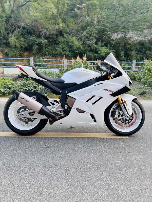 二手张雪机车820RR