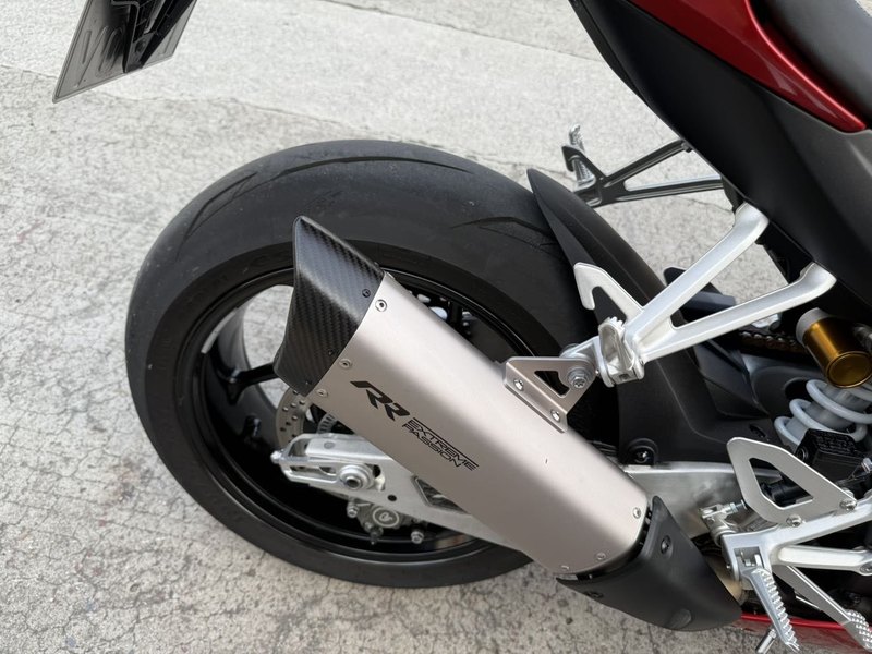 二手张雪机车820RR