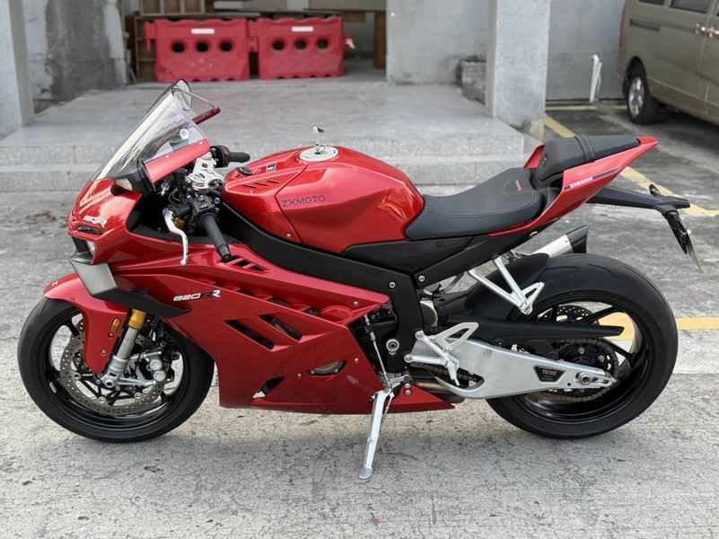 二手张雪机车820RR