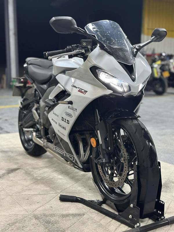 二手凯旋Daytona 660