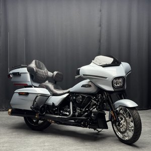 二手哈雷戴维森大道滑翔 Street Glide