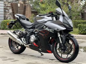 二手贝纳利龙卷风 Tornado 302R