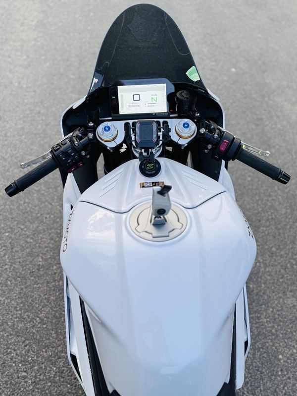 二手张雪机车820RR