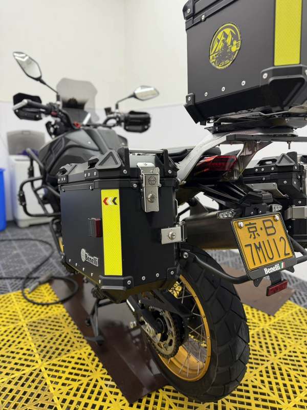 二手贝纳利TRK702