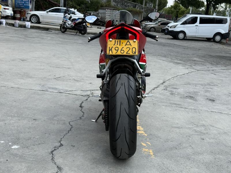 二手杜卡迪Panigale V2
