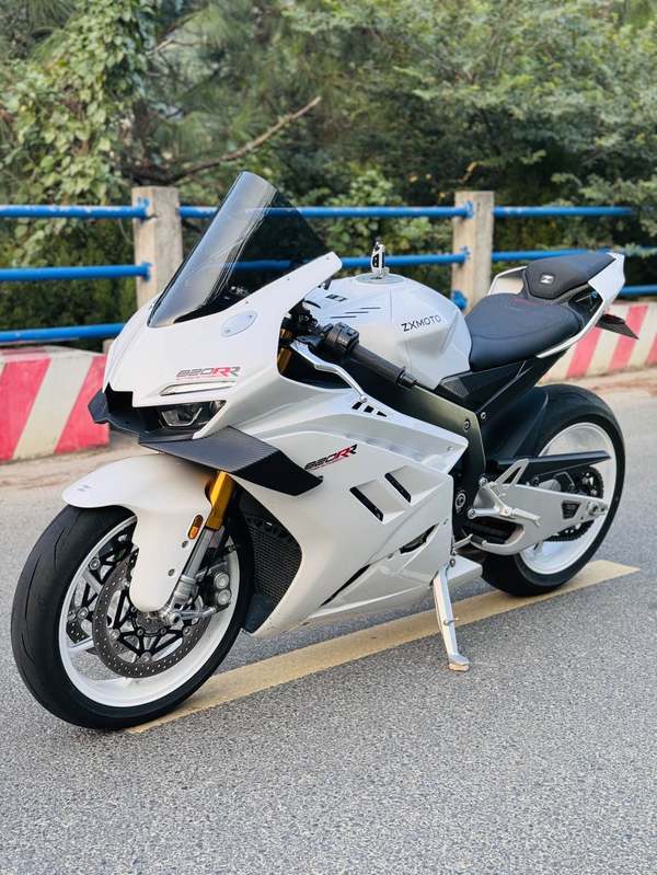二手张雪机车820RR