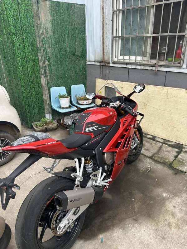 二手张雪机车820RR