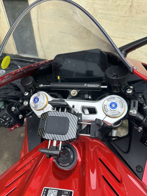 二手张雪机车820RR