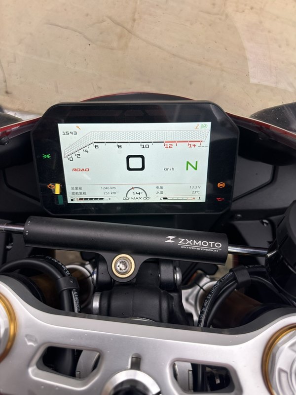 二手张雪机车820RR
