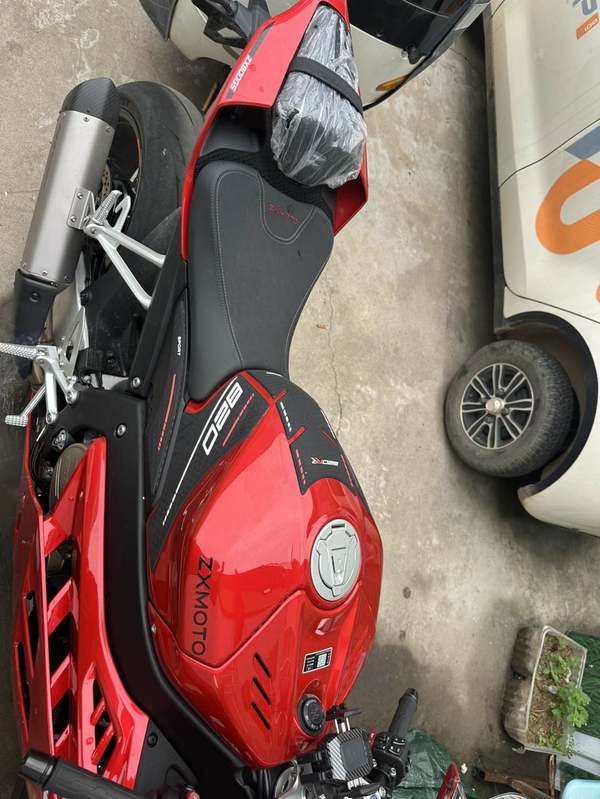 二手张雪机车820RR