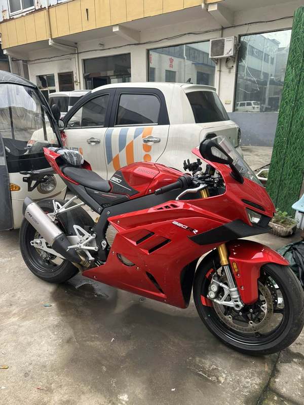 二手张雪机车820RR