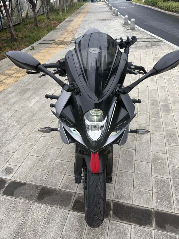 二手贝纳利龙卷风 Tornado 302R