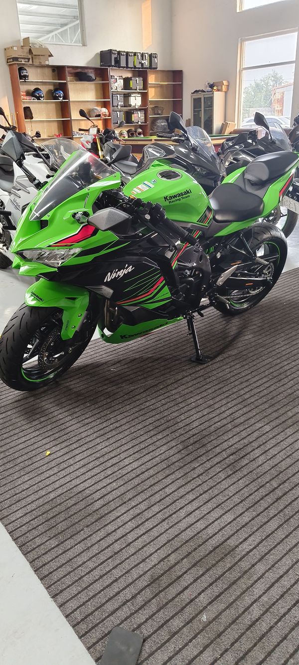 二手川崎ZX-4R