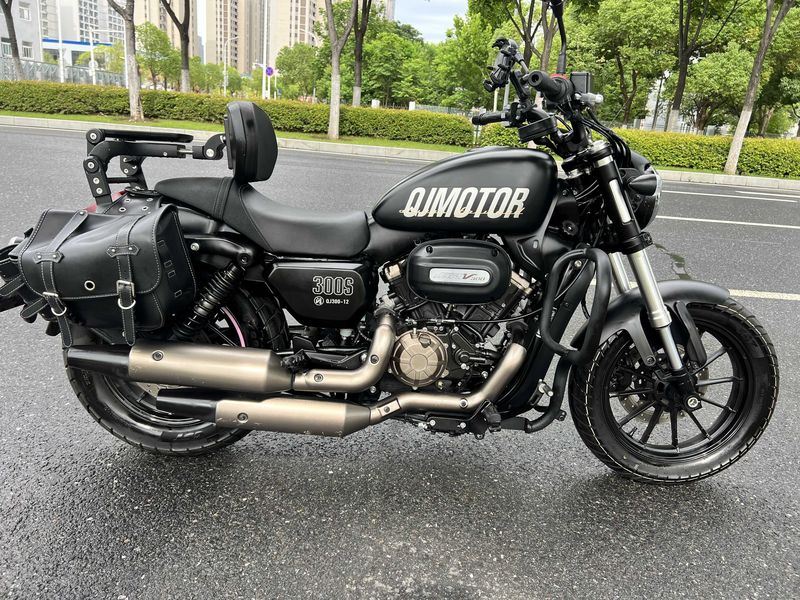 二手QJMOTOR闪300