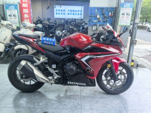 二手本田CBR400R