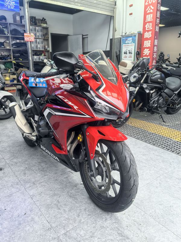 二手本田CBR400R
