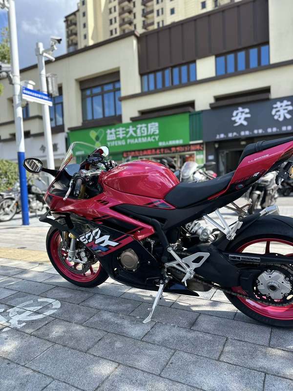 二手张雪机车500RR