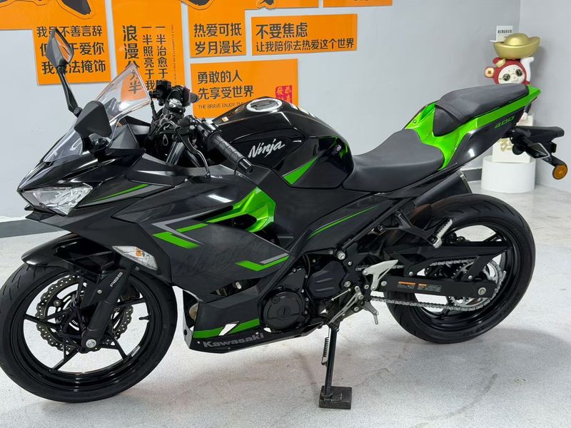 二手川崎Ninja 400