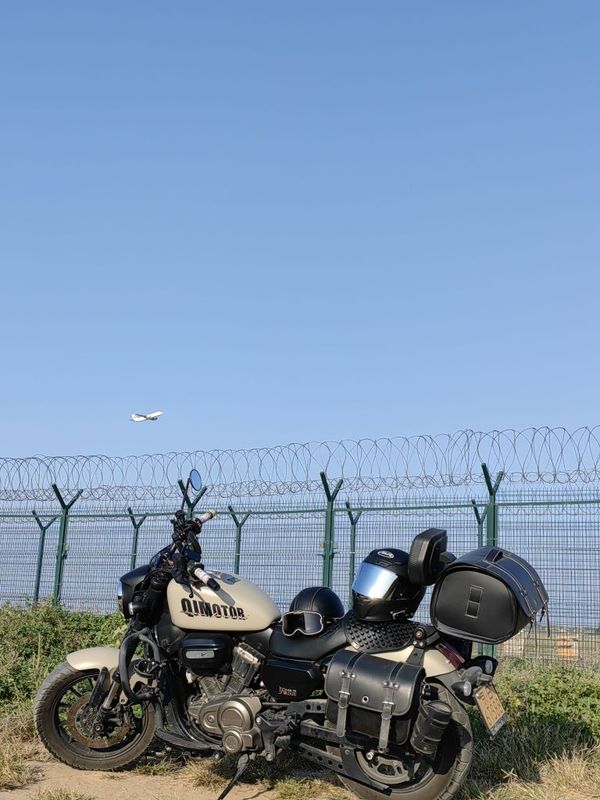 二手QJMOTOR闪300